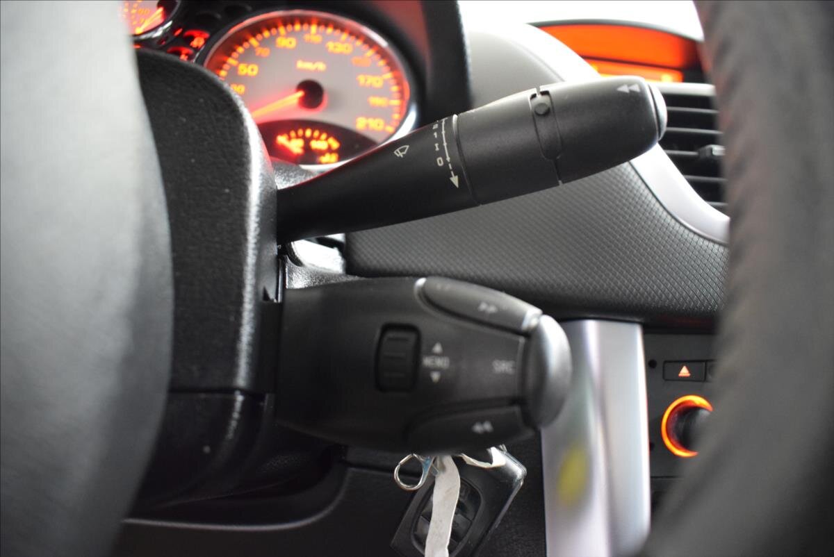 Peugeot 207 Kabriolet 1,6 l 88 kw