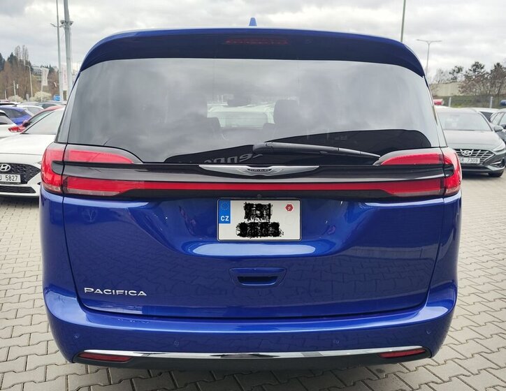 Chrysler Pacifica MPV 3,6 l 214 kw