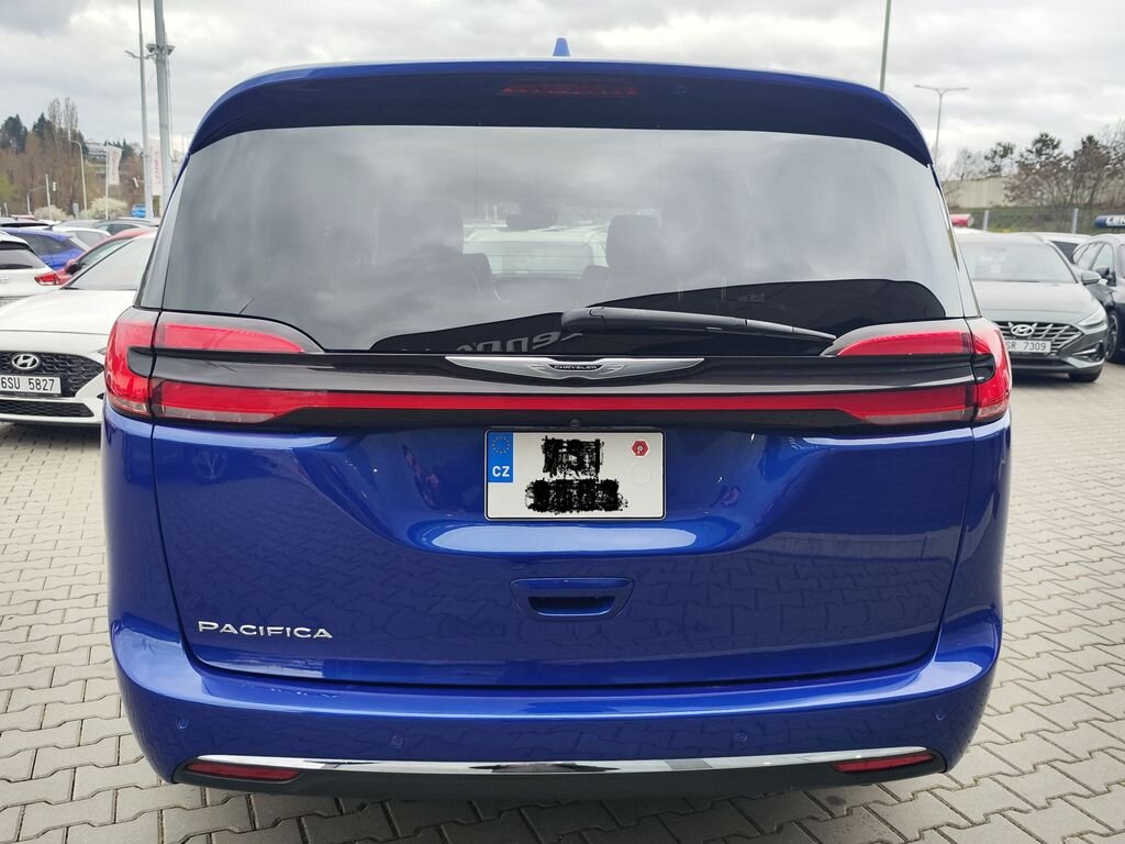 Chrysler Pacifica MPV 3,6 l 214 kw