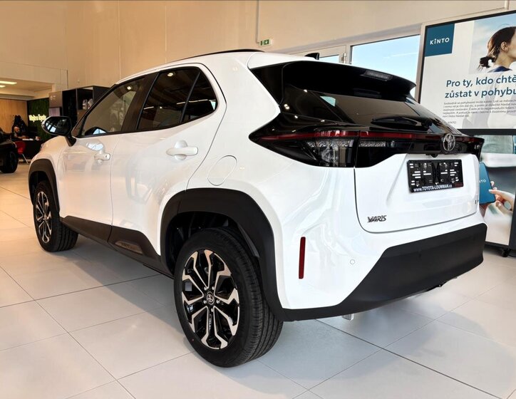 Toyota Yaris Cross SUV 1,5 l 85 kw