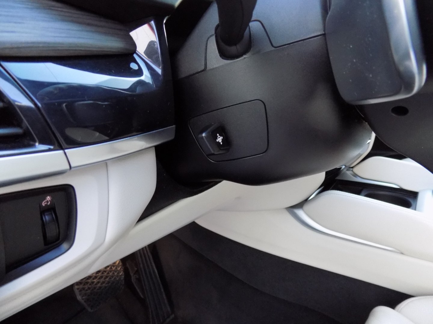 BMW X6 SUV / Terénní 3,0 l 190 kw