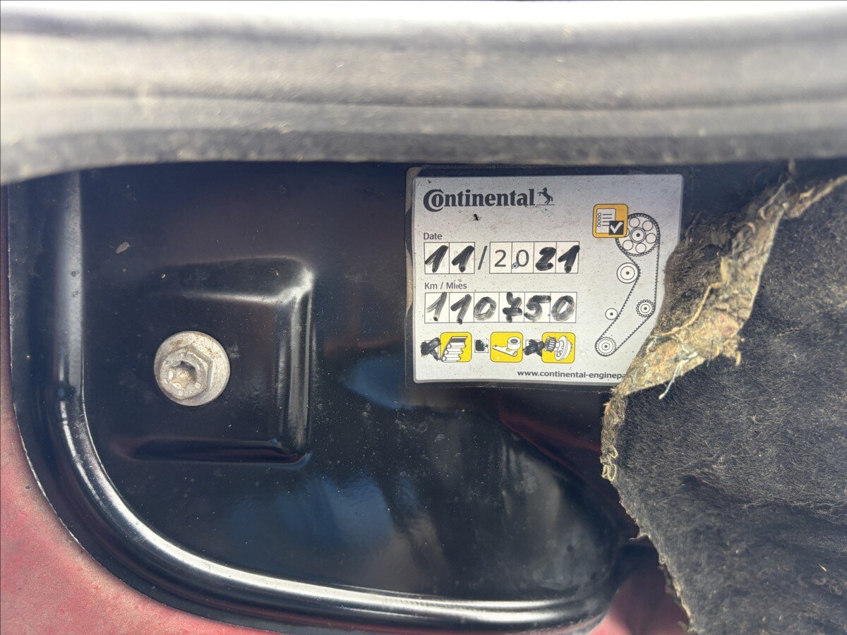 Volkswagen Caddy Kombi 2,0 l 75 kw