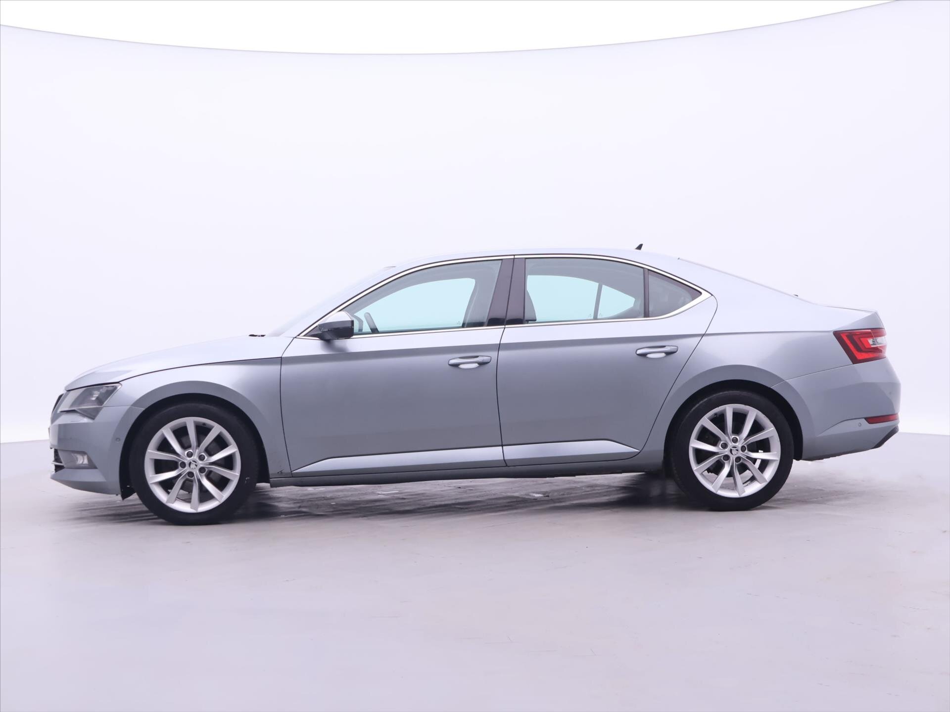 Škoda Superb Liftback 2,0 l 140 kw