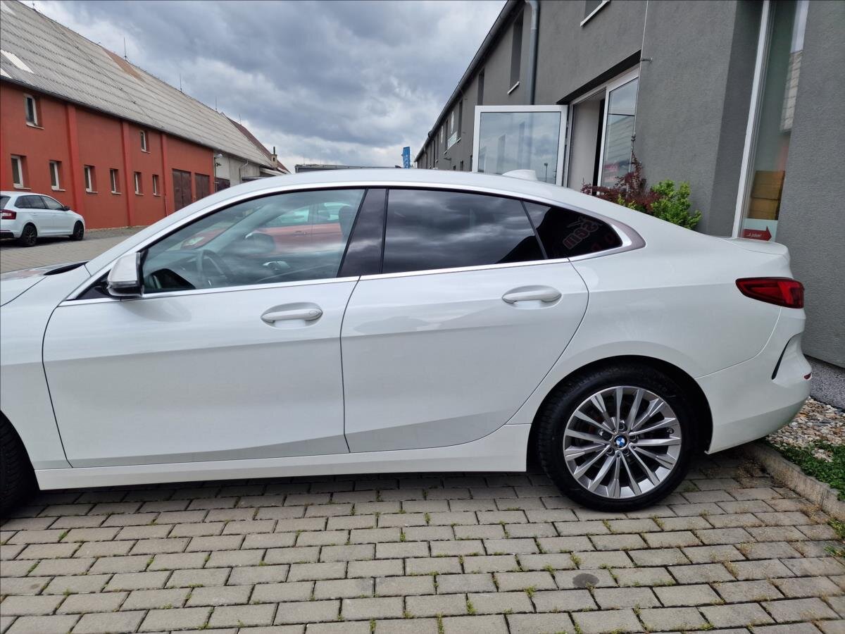 BMW Řada 2 Sedan / Limuzína 2,0 l 110 kw