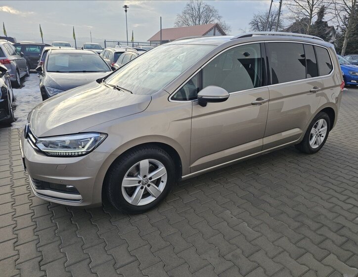 Volkswagen Touran Kombi 1,4 l 110 kw