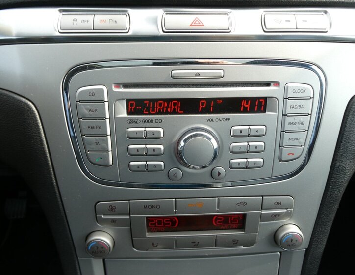 Ford S-MAX MPV 2,0 l 107 kw