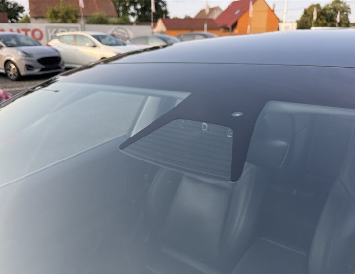 Tesla Model 3 Ostatní 0,0 239 kw