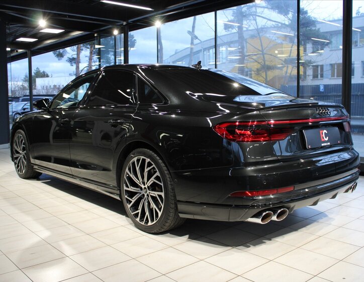 Audi S8 Ostatní 4,0 l 420 kw