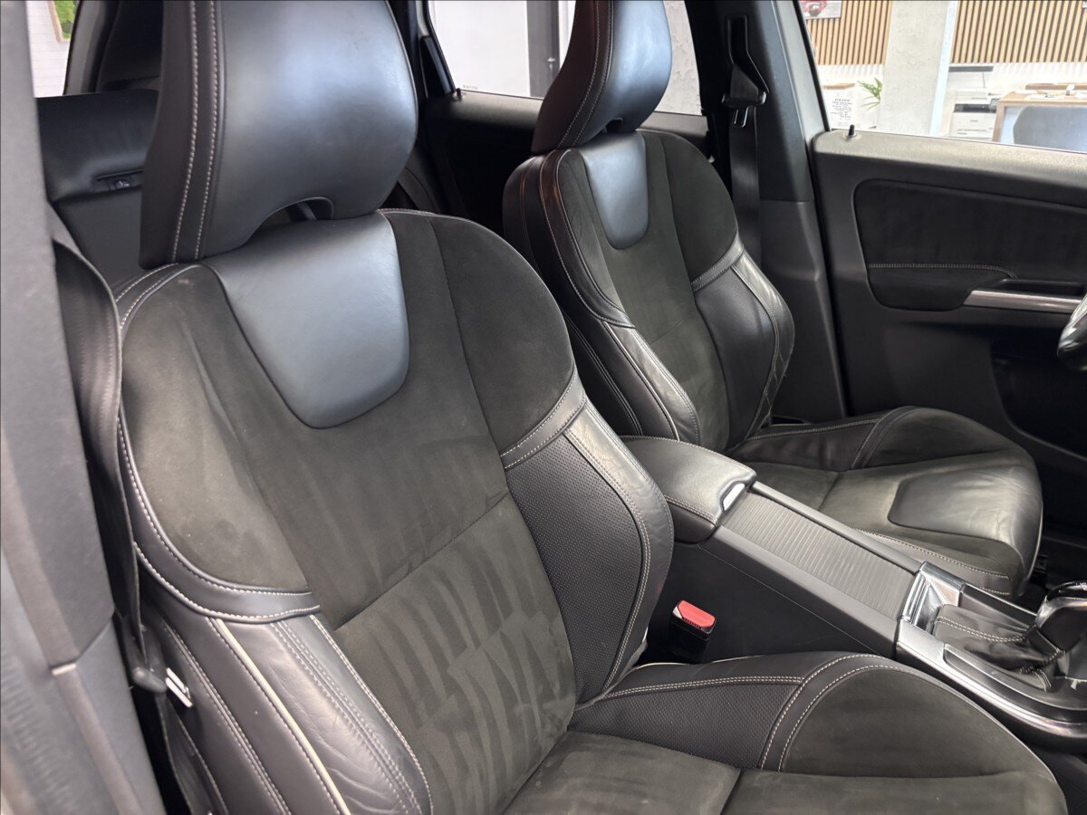 Volvo XC60 Kombi 2,4 l 140 kw