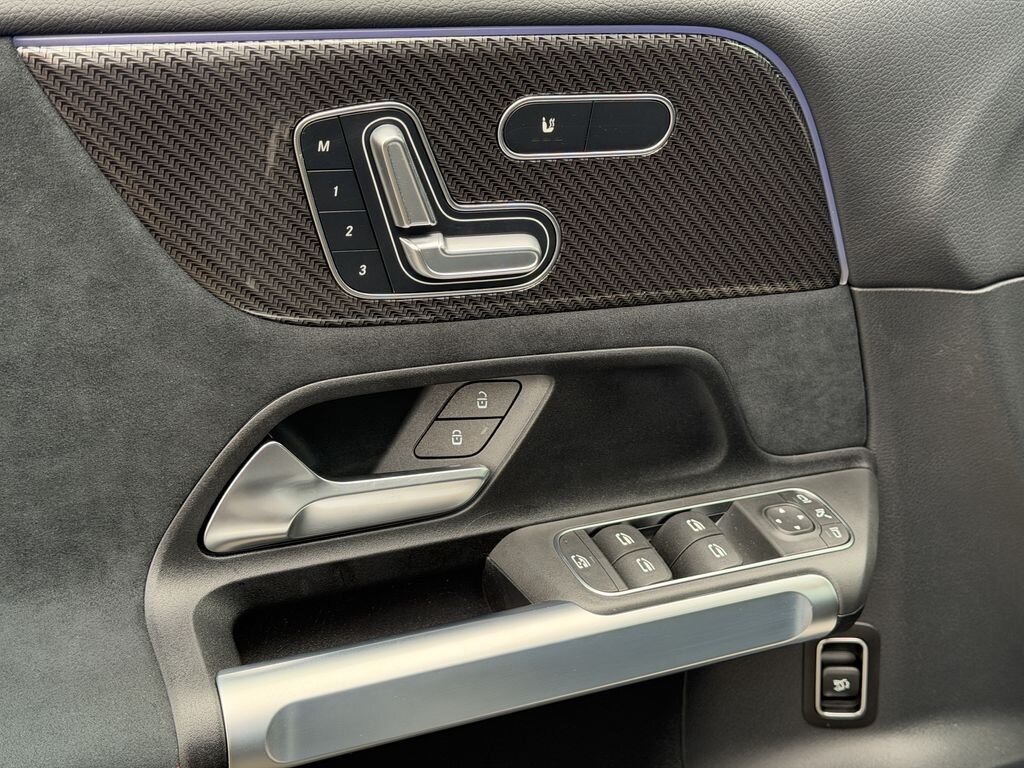 Mercedes-Benz GLB SUV / Terénní 2,0 l 110 kw