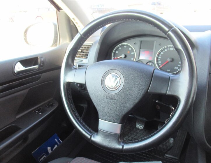 Volkswagen Golf Hatchback 1,4 l 90 kw