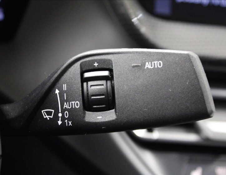 BMW Řada 2 Sedan / Limuzína 1,5 l 100 kw