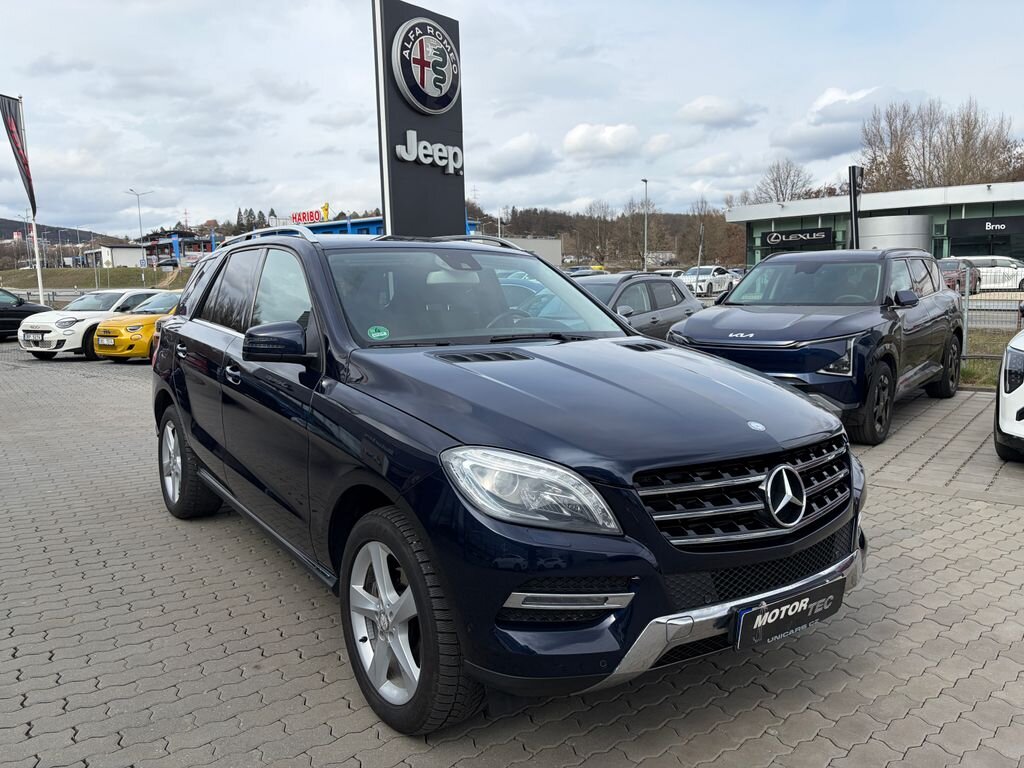 Mercedes-Benz Třídy M SUV / Terénní 3,0 l 190 kw