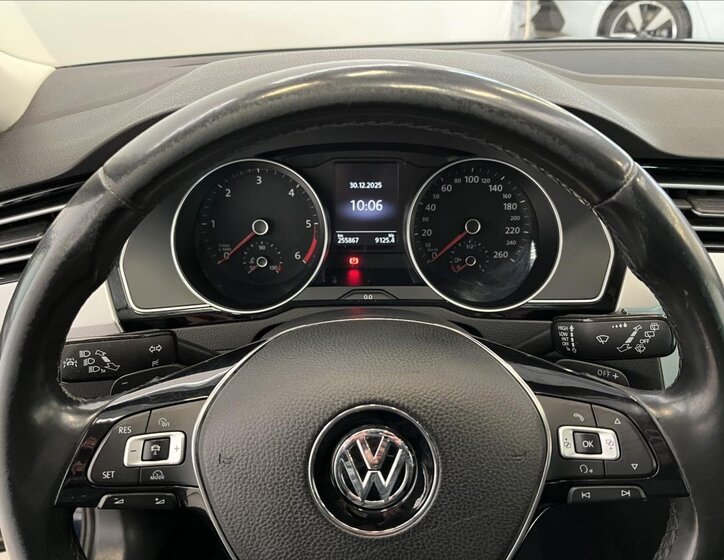 Volkswagen Passat Kombi 2,0 l 140 kw