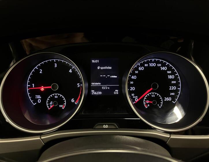 Volkswagen Touran 12