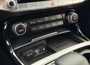 KIA Stinger Hatchback 3,3 l 269 kw