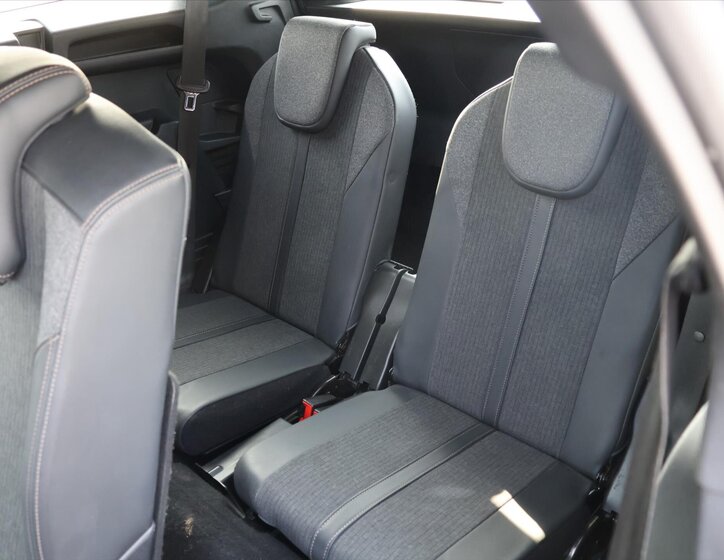 Peugeot 5008 SUV / Terénní 1,2 l 96 kw