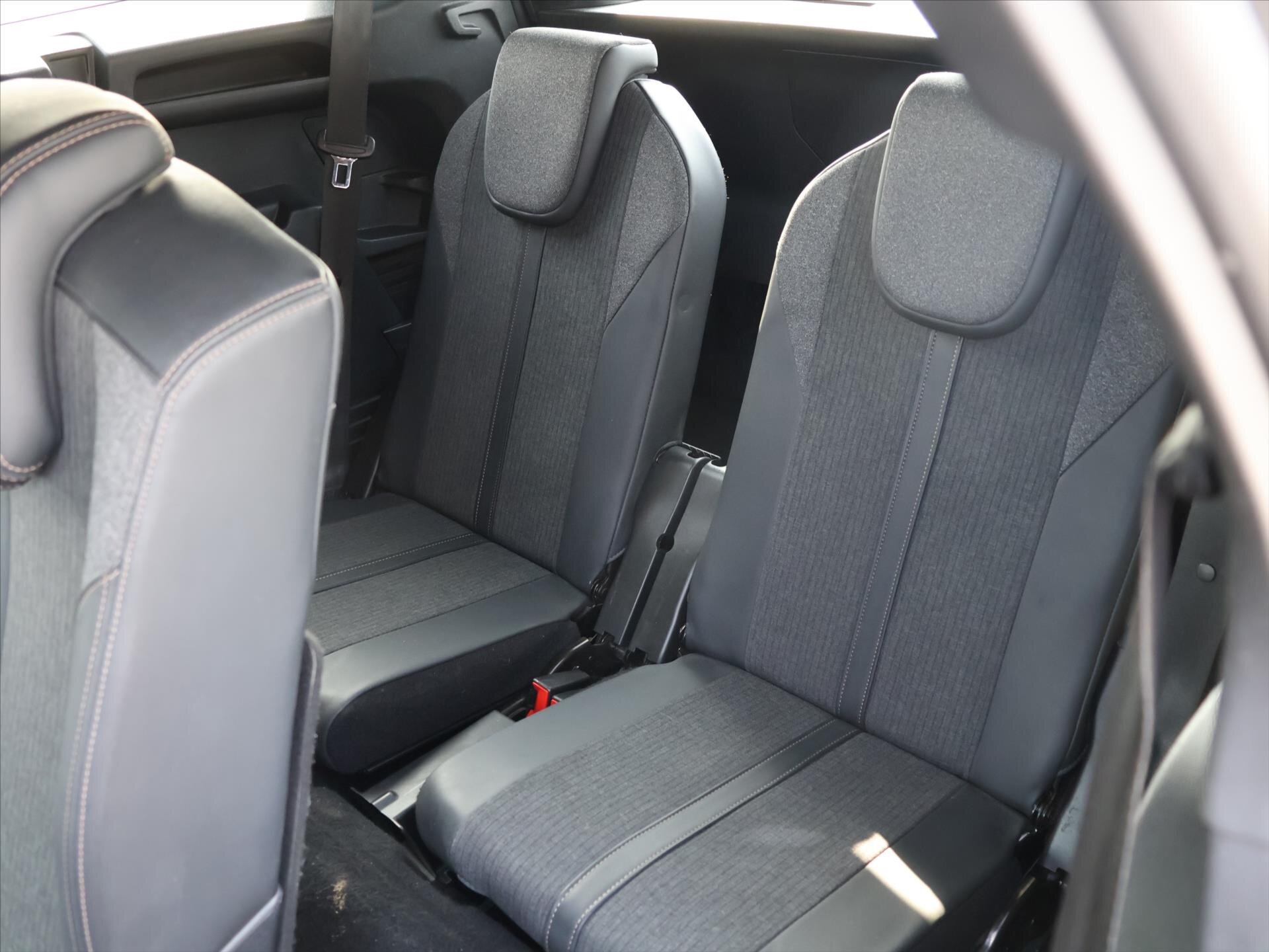 Peugeot 5008 SUV / Terénní 1,2 l 96 kw