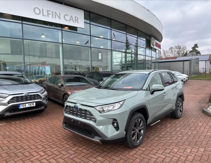 Toyota RAV4 SUV / Terénní 2,5 l 131 kw