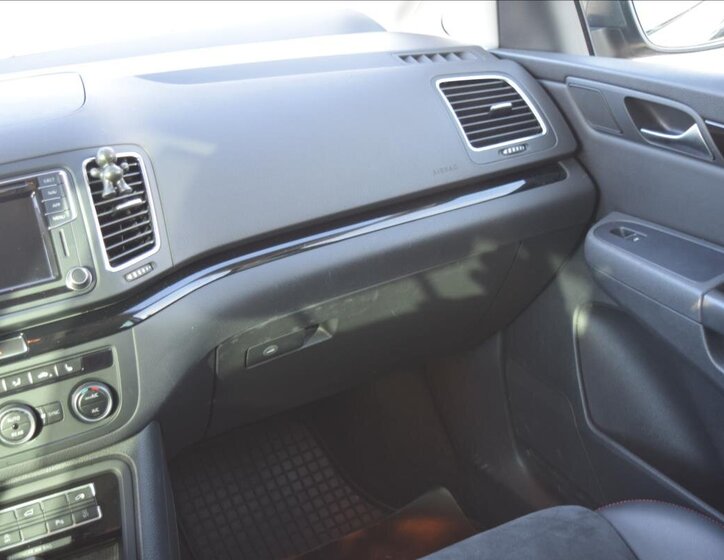 Seat Alhambra Kombi 2,0 l 135 kw