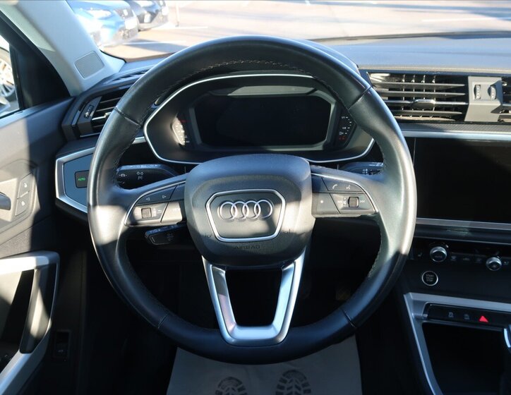 Audi Q3 SUV 2,0 l 110 kw