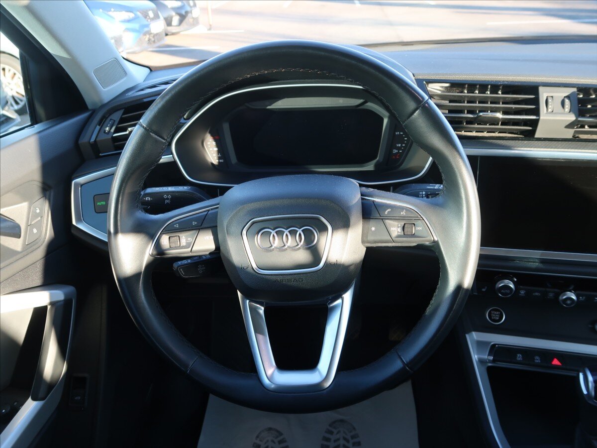 Audi Q3 SUV 2,0 l 110 kw