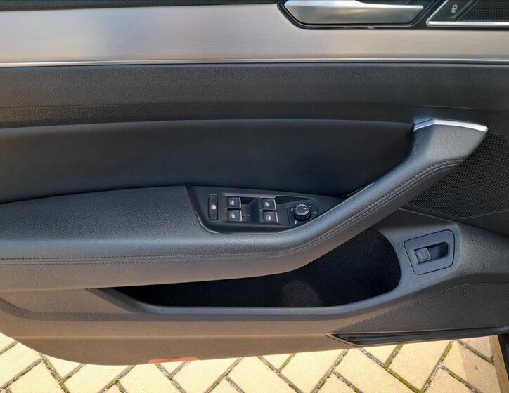 Volkswagen Passat Kombi 2,0 l 140 kw