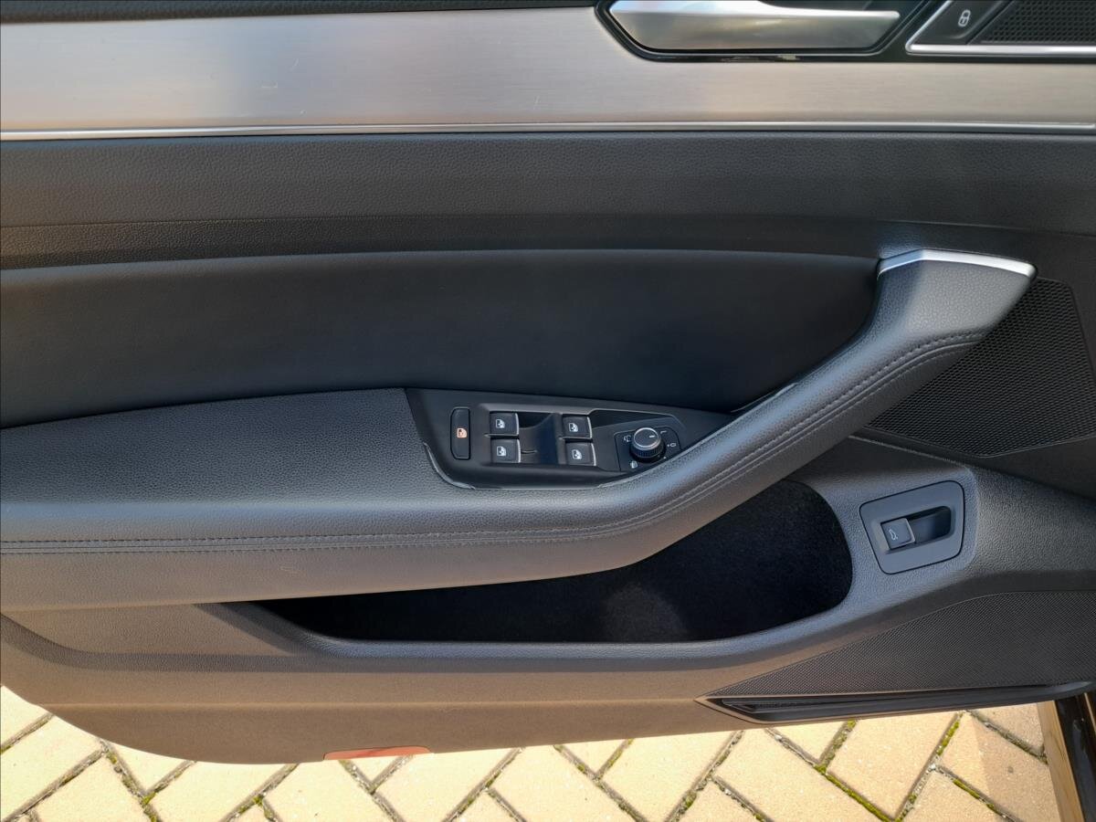 Volkswagen Passat Kombi 2,0 l 140 kw