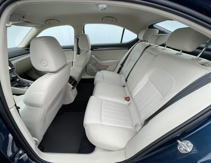 Škoda Superb Liftback 1,5 l 110 kw