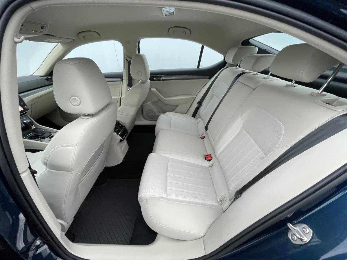 Škoda Superb Liftback 1,5 l 110 kw