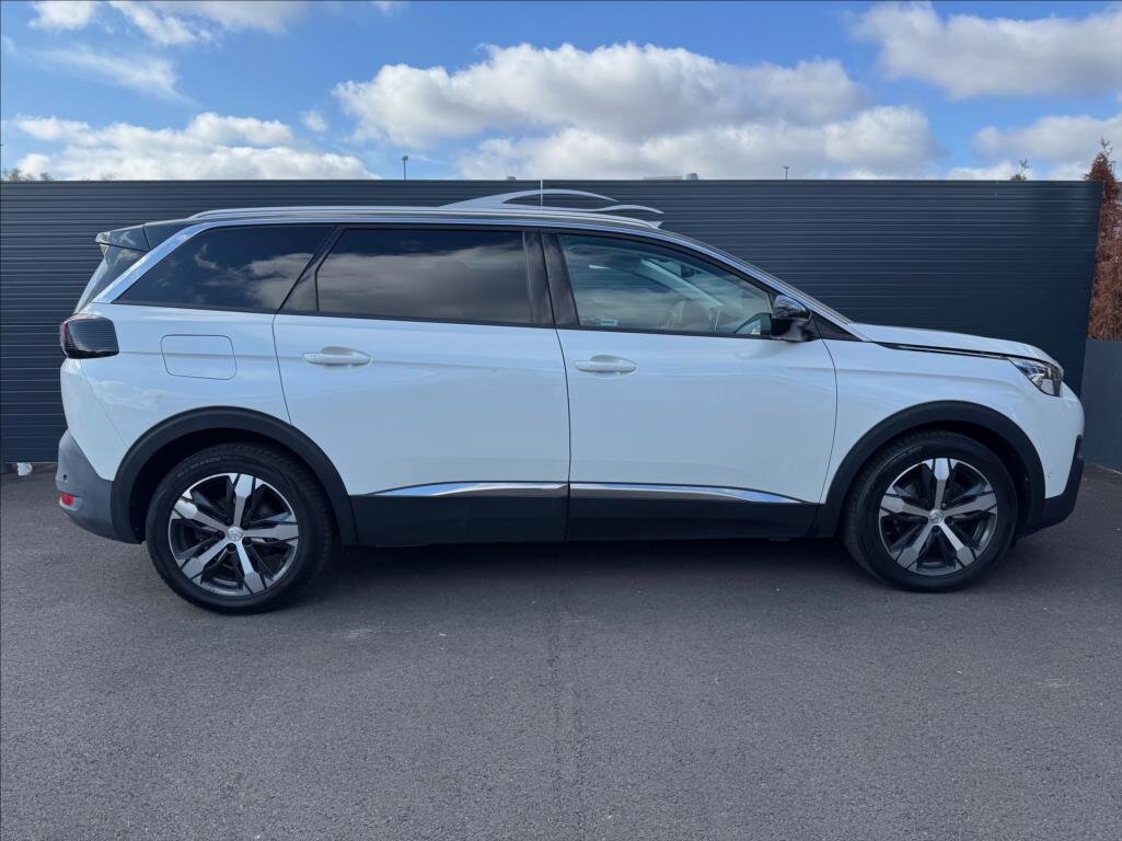 Peugeot 5008 SUV / Terénní 2,0 l 110 kw