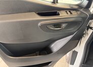 Mercedes-Benz Sprinter 9