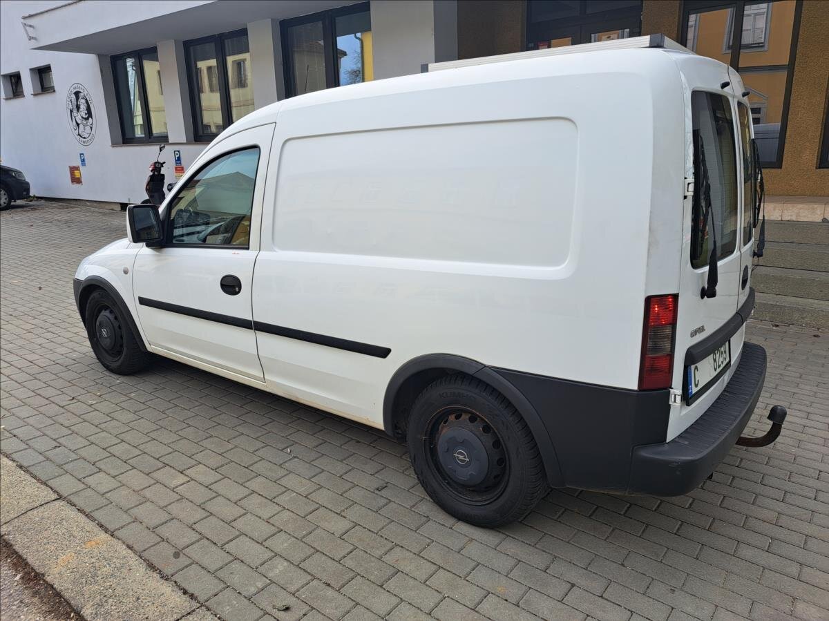 Opel Combo Skříň 1,2 l 55 kw