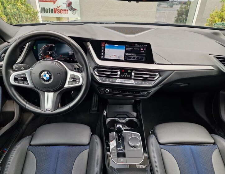 BMW Řada 2 24