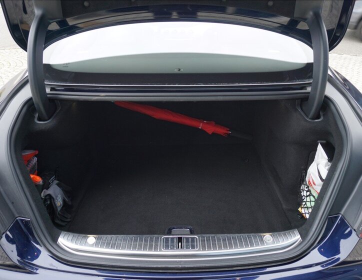 Mercedes-Benz Třídy S Kupé 4,0 l 450 kw