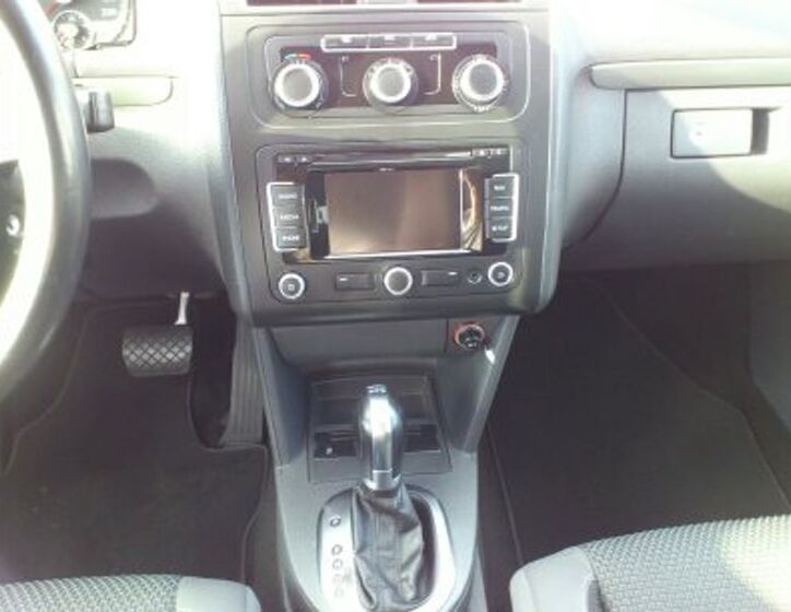 Volkswagen Touran 11