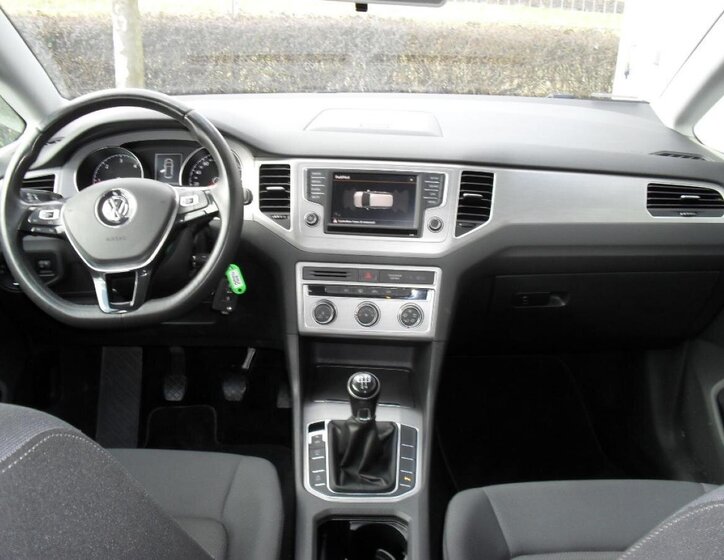 Volkswagen Golf Sportsvan 23