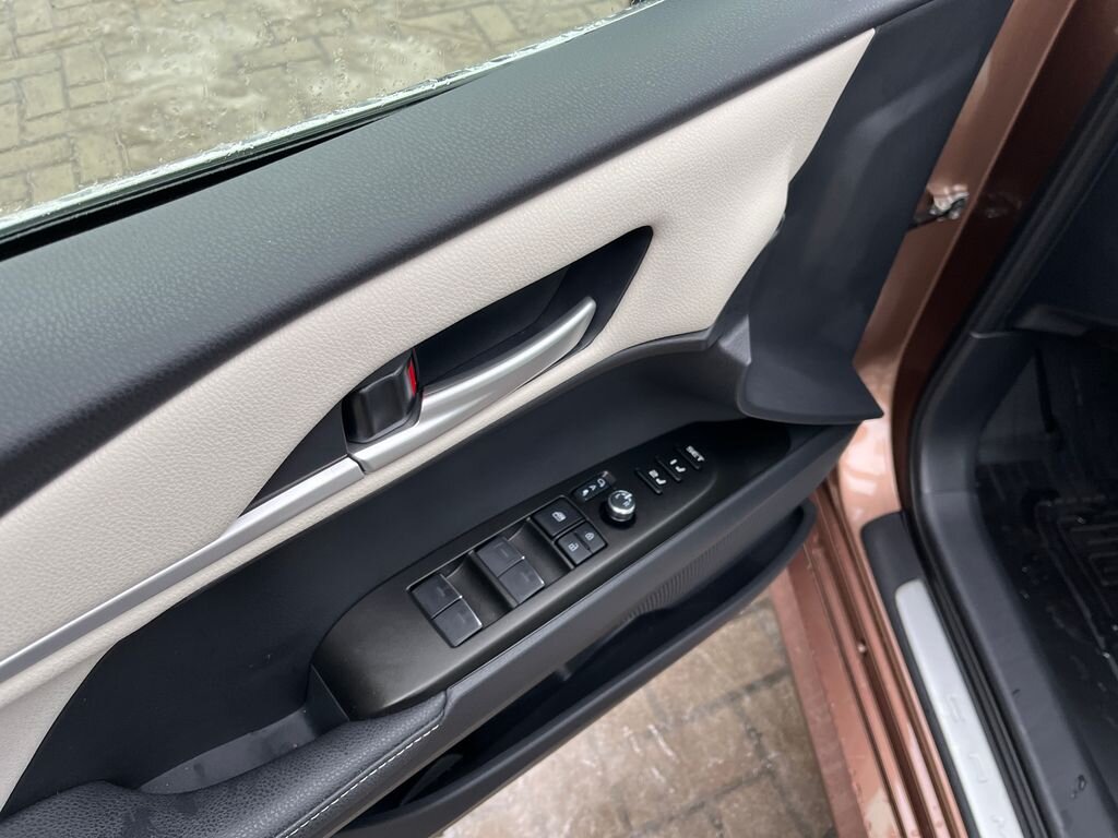 Toyota Camry Sedan 2,5 l 137 kw