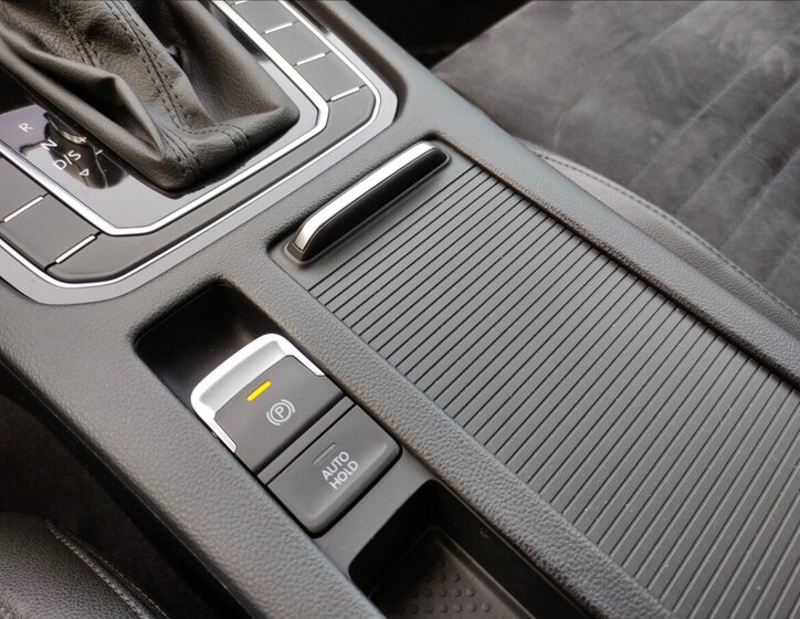 Volkswagen Passat Kombi 2,0 l 110 kw