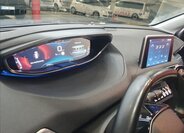 Peugeot 3008 SUV 1,2 l 96 kw