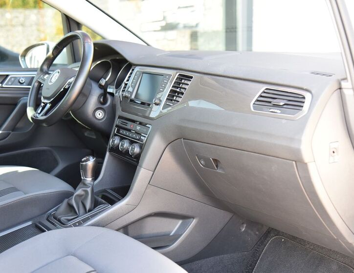 Volkswagen Golf Sportsvan 18