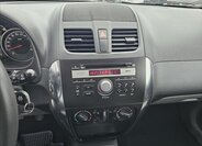 Suzuki SX4 16