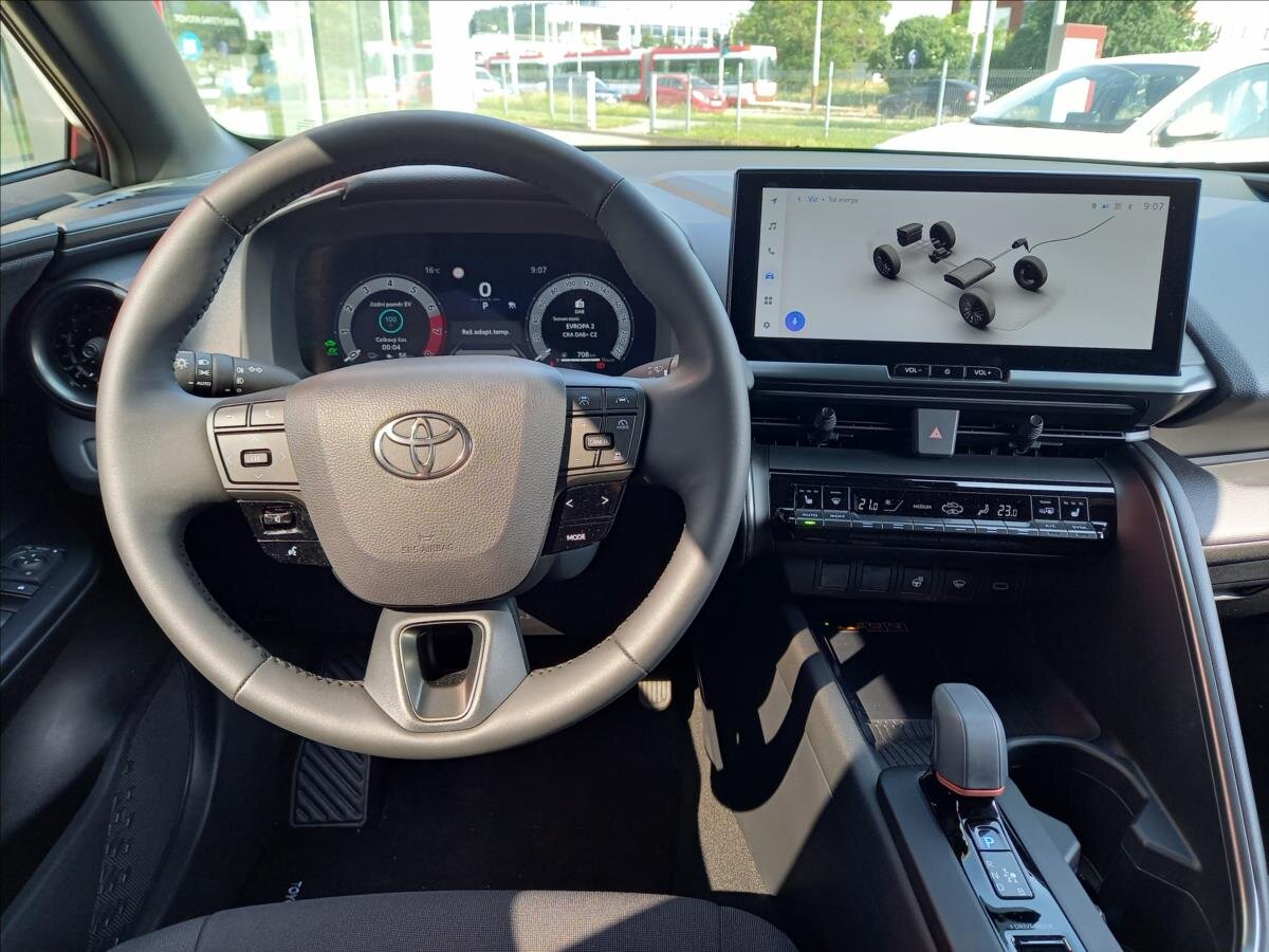 Toyota C-HR SUV / Terénní 2,0 l 145 kw