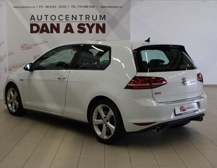 Volkswagen Golf Hatchback 2,0 l 169 kw