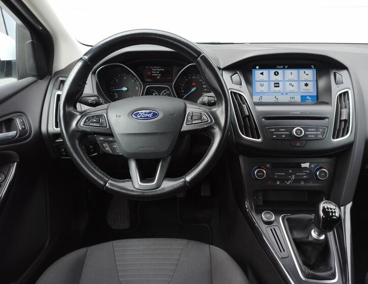 Ford Focus 16