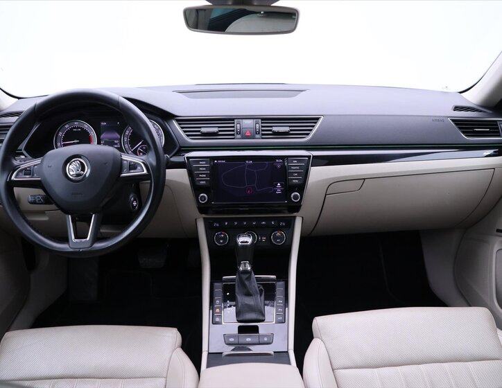 Škoda Superb Liftback 2,0 l 206 kw