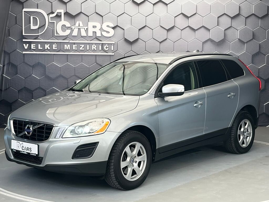 Volvo XC60 SUV / Terénní 2,0 l 120 kw