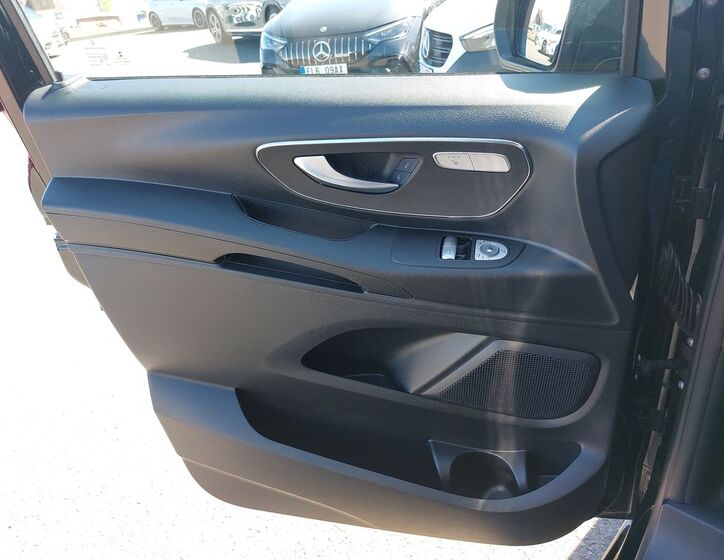 Mercedes-Benz Vito 22
