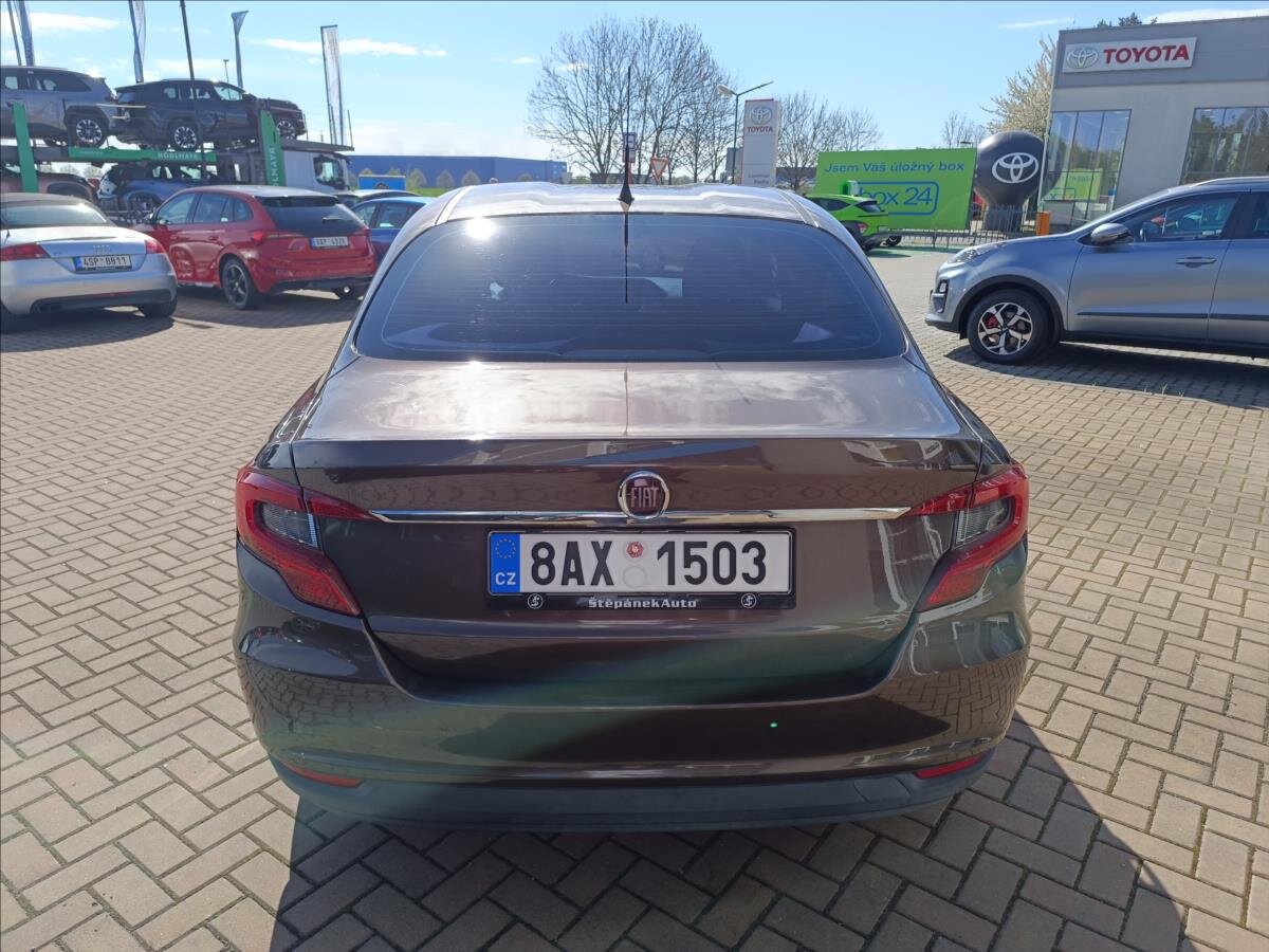 Fiat Tipo Sedan / Limuzína 1,4 l 70 kw