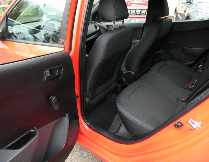 Hyundai i10 Hatchback 998,0 49 kw